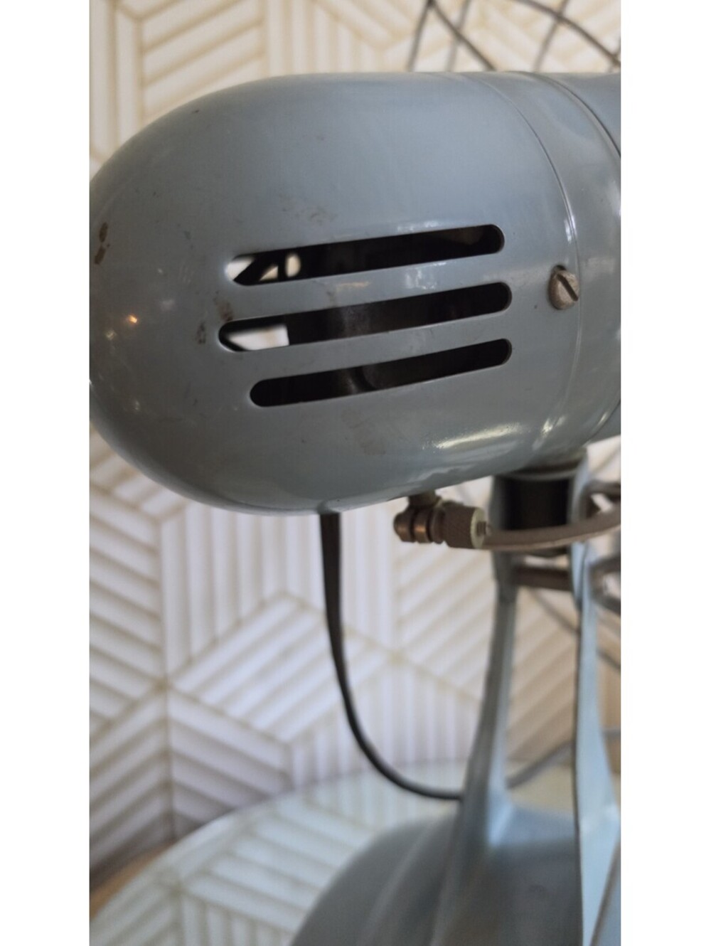 Vintage Blue Coronado Electric Oscillating Fan 12" Aluminum Blades Model 44-1004 - Picture 12 of 13